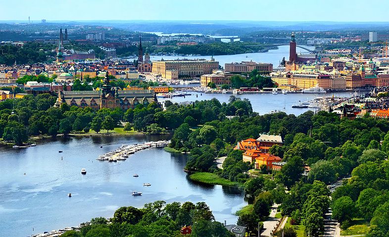 Das Bild zeigt eine Luftaufnahme von Stockholm